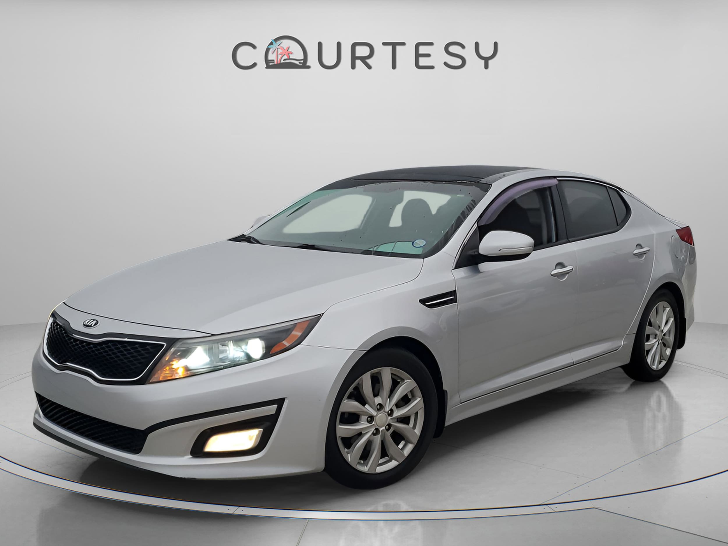 2015 Kia Optima EX's photo