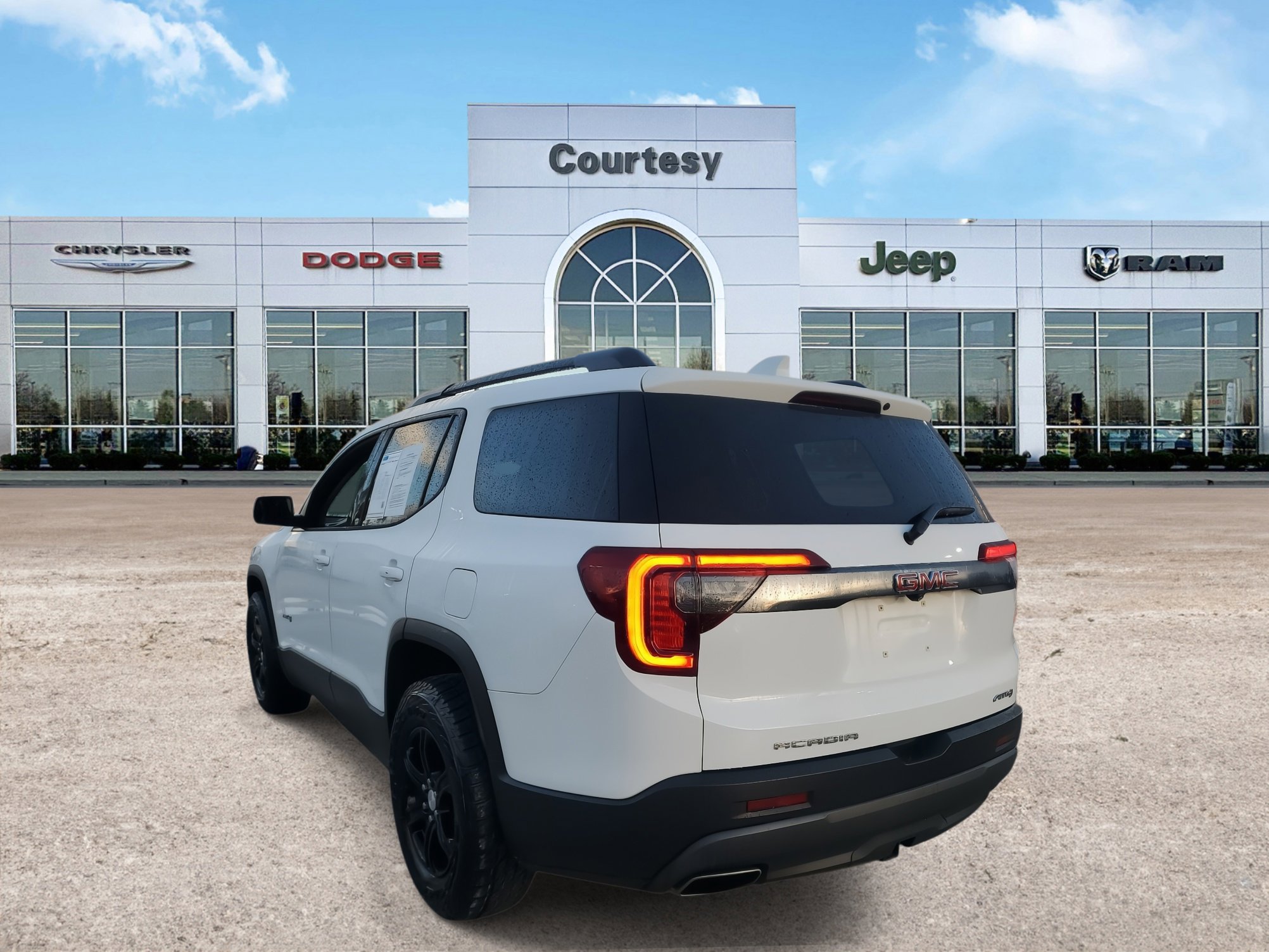 2021 Gmc Acadia AT4 photo 2
