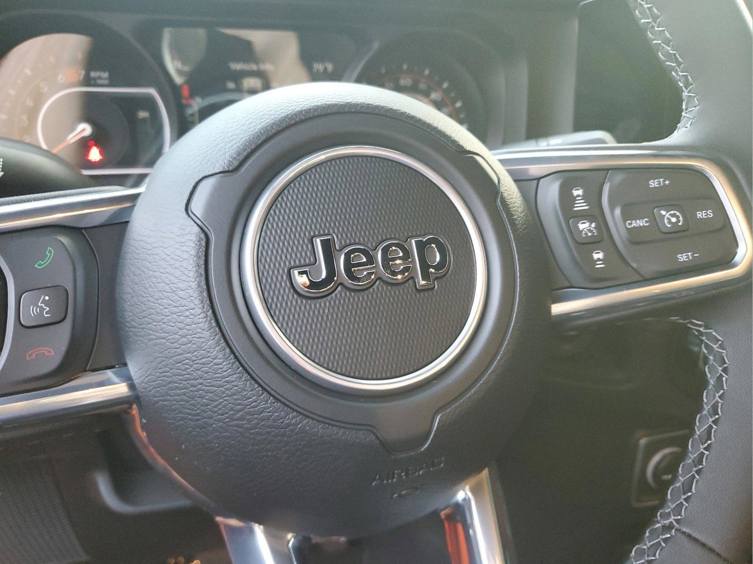 2025 Jeep Wrangler 4-Door Sahara - Photo 32