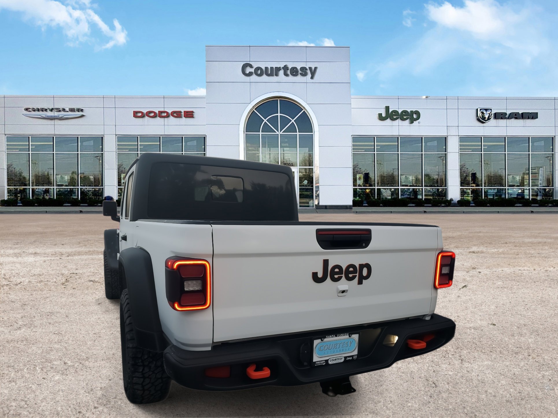 2025 Jeep Gladiator Mojave photo 3