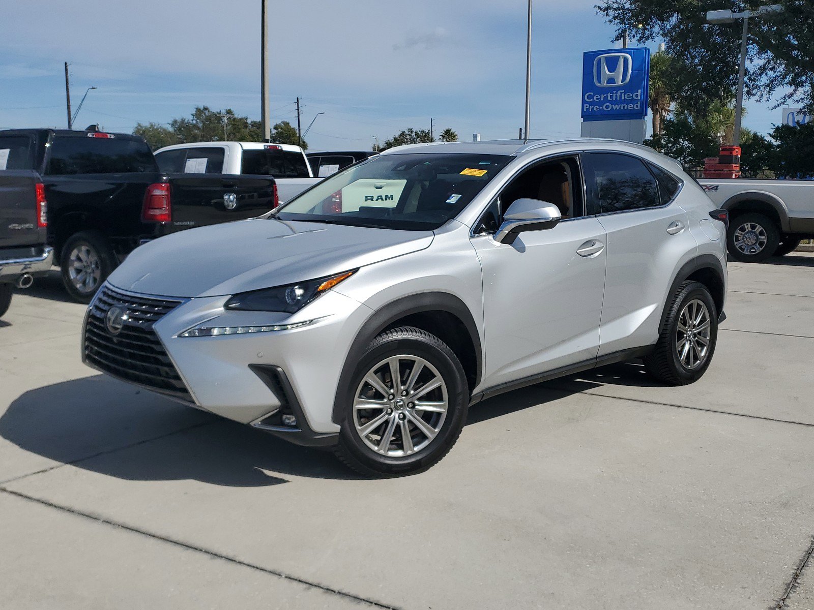 2018 Lexus NX 300's photo