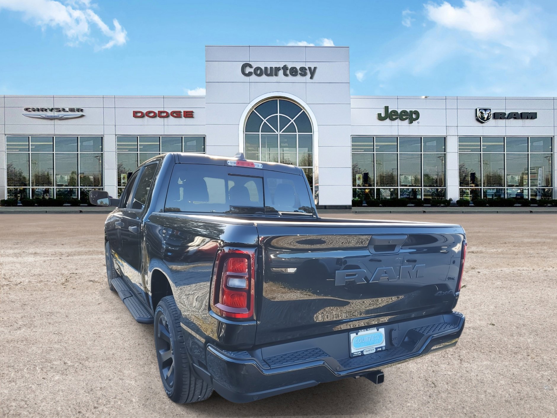 2025 Ram 1500 Tradesman photo 2