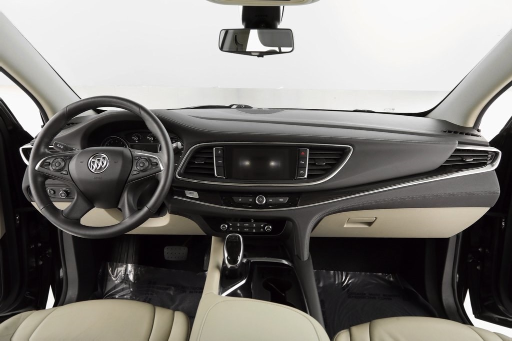 2018 Buick Enclave Premium photo 2