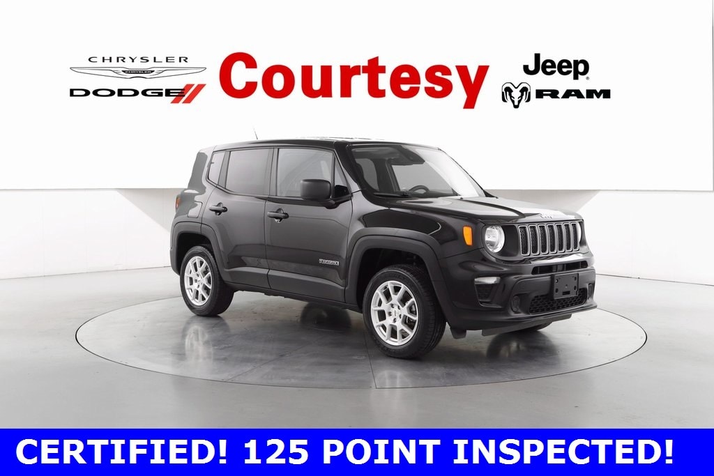 2023 Jeep Renegade Latitude's photo