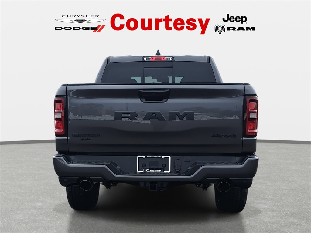 New 2026 Ram 1500 BIG HORN CREW CAB 4X4 5'7 BOX Pickup