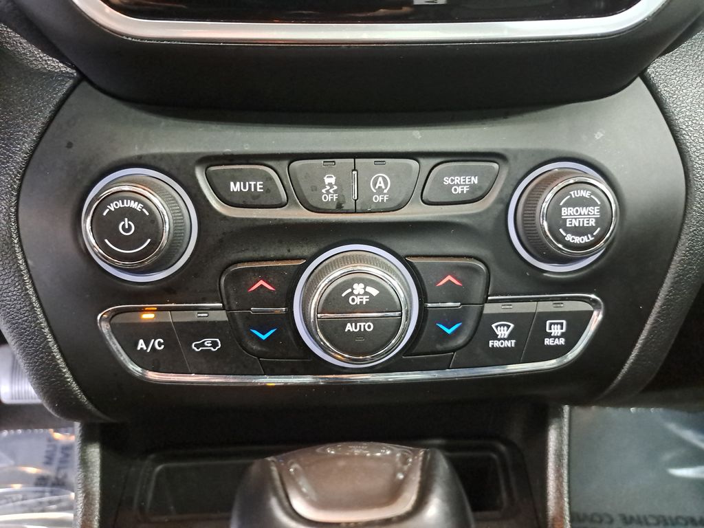2022 Jeep Cherokee Limited - Photo 22