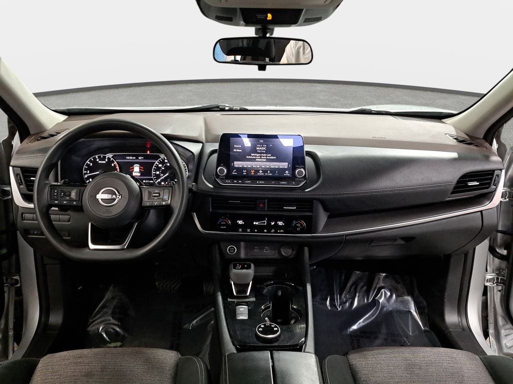 Used 2023 Nissan Rogue SV SUV