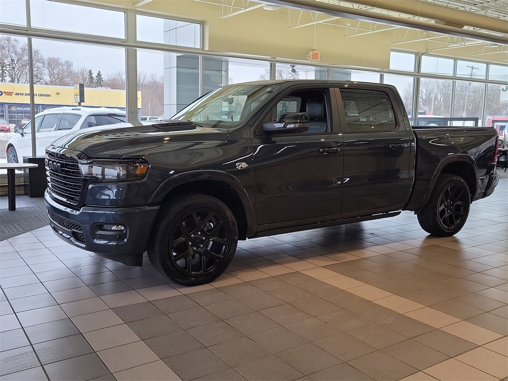 New 2026 Ram 1500 LARAMIE CREW CAB 4X4 5'7 BOX Pickup