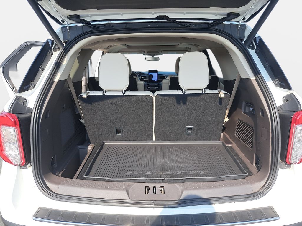 2020 Ford Explorer Platinum - Photo 14