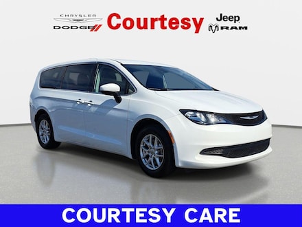 2023 Chrysler Voyager LX Passenger Van