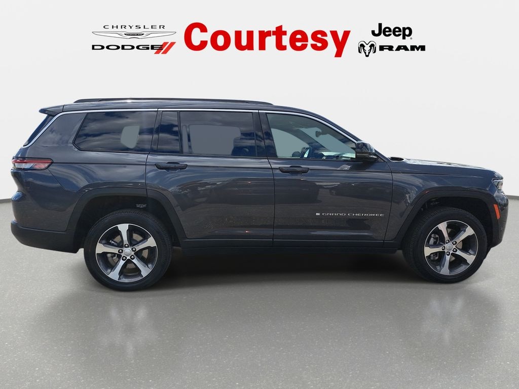 New 2026 Jeep Grand Cherokee L LIMITED 4X4 Sport Utility