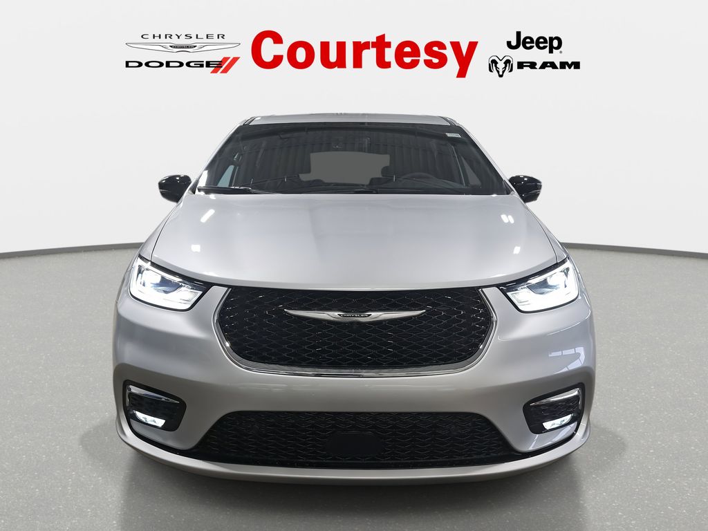 2026 Chrysler Pacifica Select - Photo 8