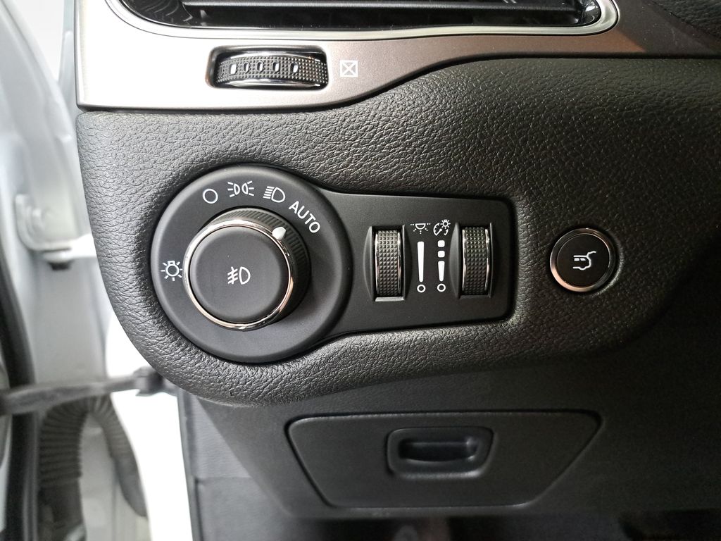 2022 Jeep Cherokee Limited - Photo 26