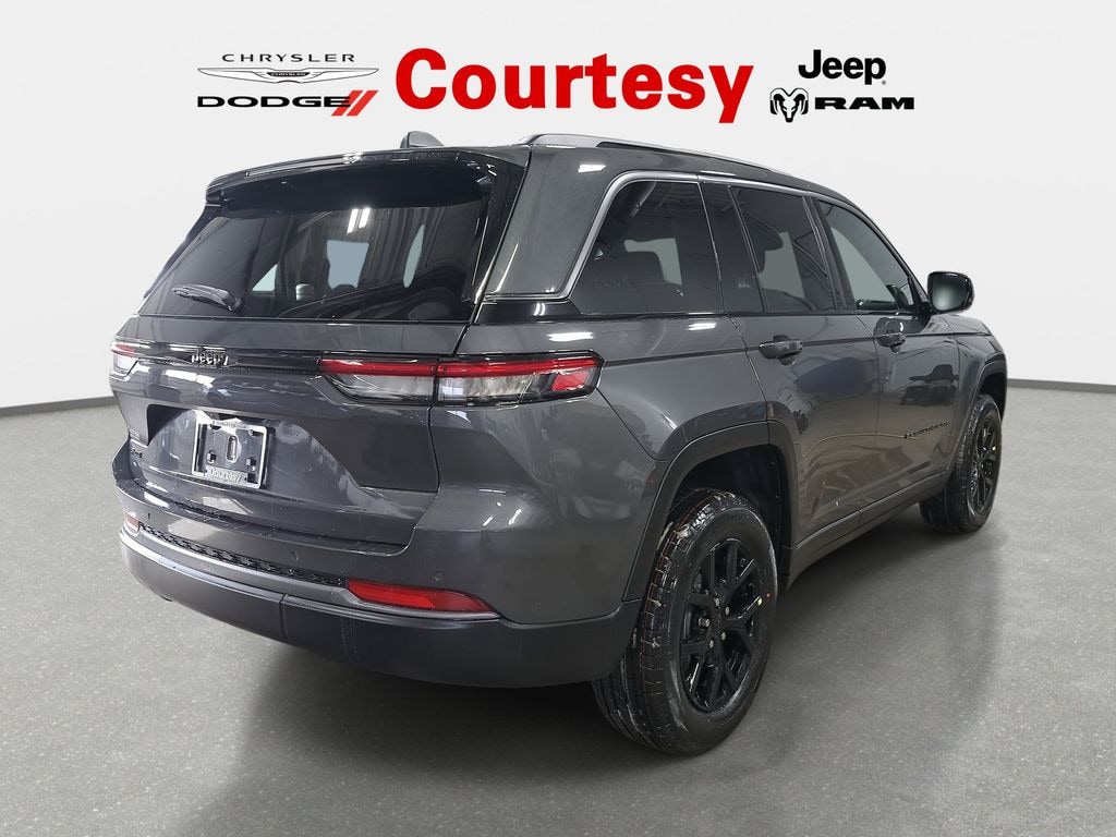 New 2026 Jeep Grand Cherokee LAREDO ALTITUDE 4X4 Sport Utility