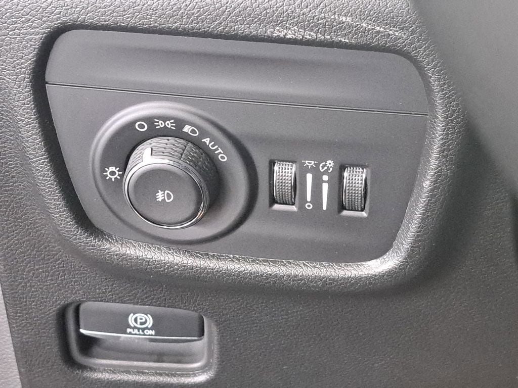 2026 Jeep Grand Cherokee Limited - Photo 25