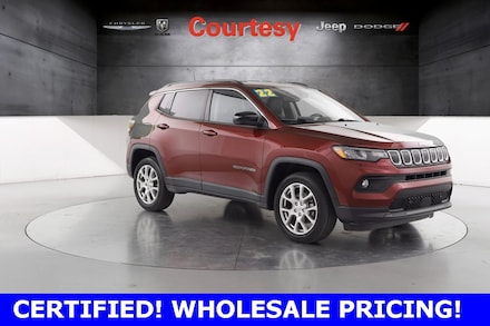 2022 Jeep Compass Latitude Lux SUV