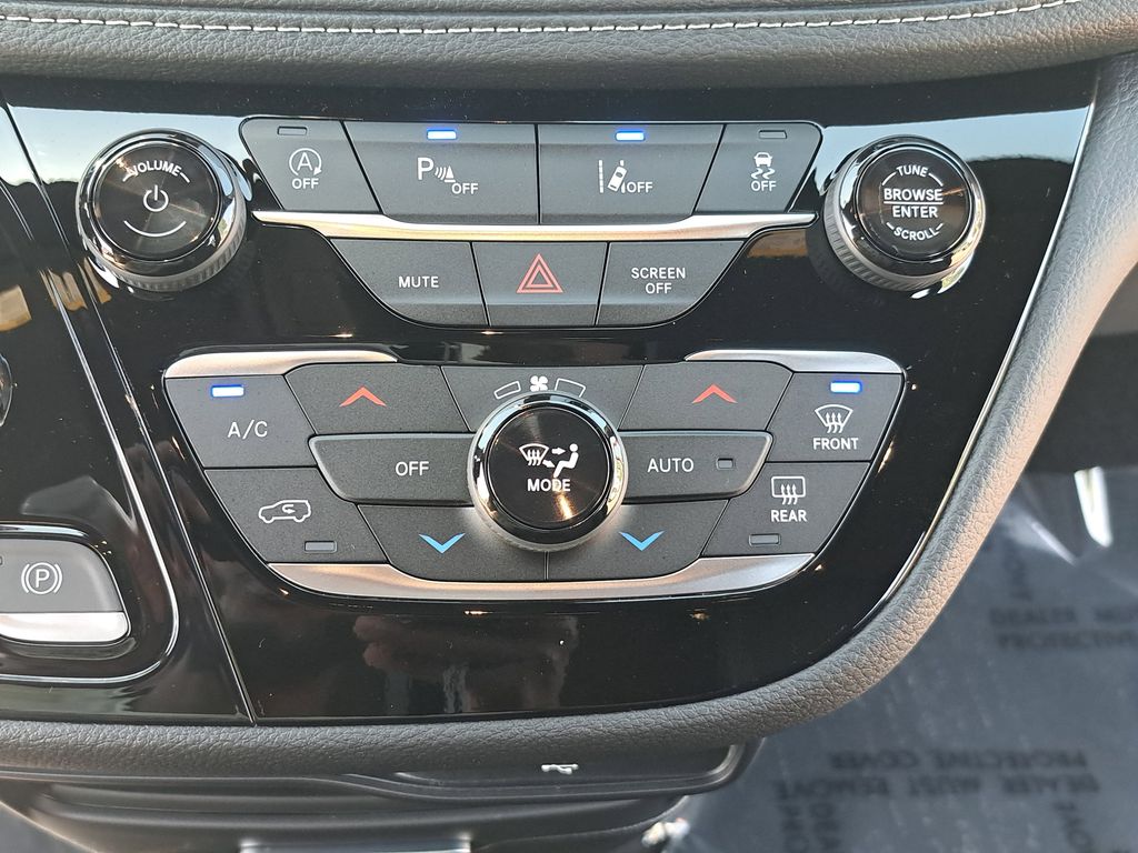 2026 Chrysler Pacifica Select - Photo 24