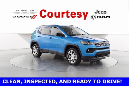 2022 Jeep Compass Latitude Lux SUV