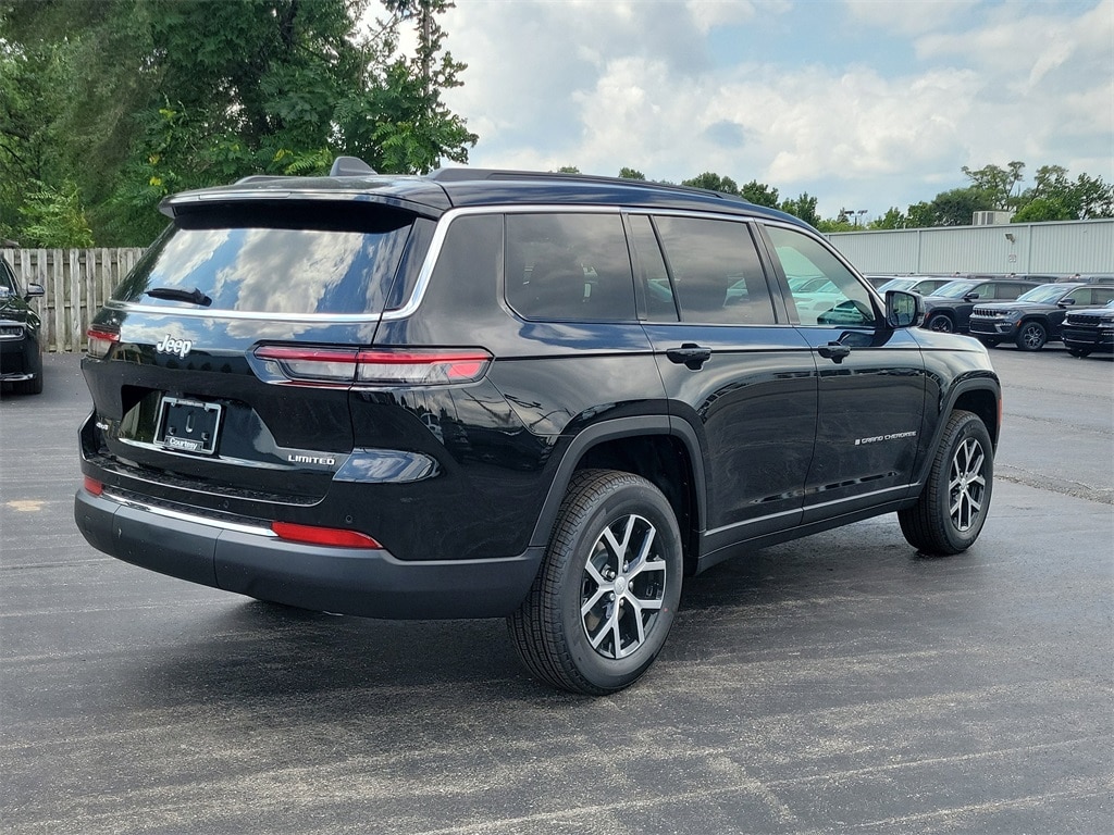 2025 Jeep Grand Cherokee Limited photo 4