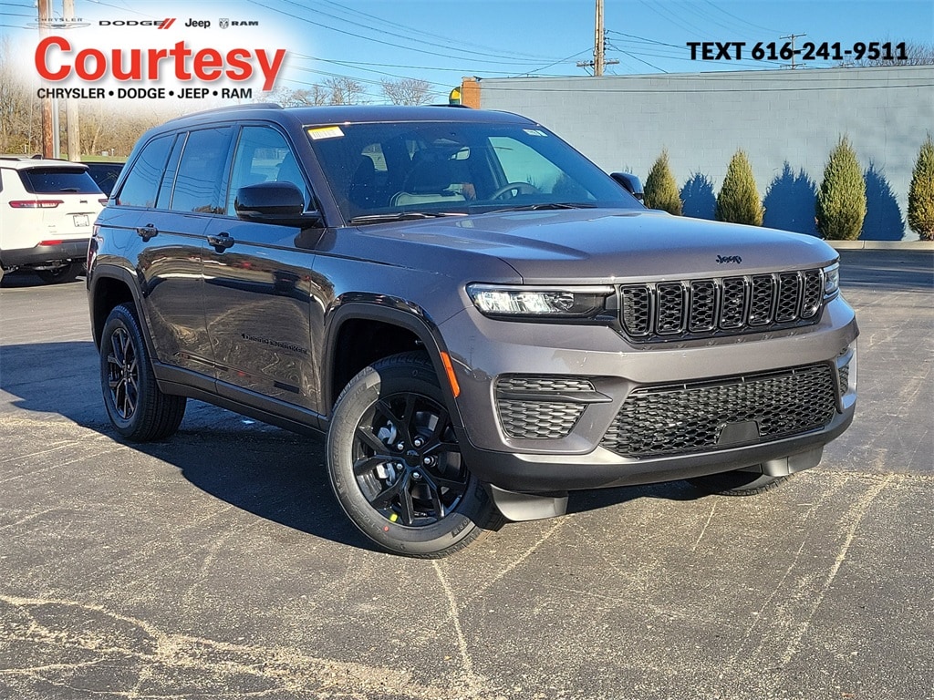 2025 Jeep Grand Cherokee Altitude's photo