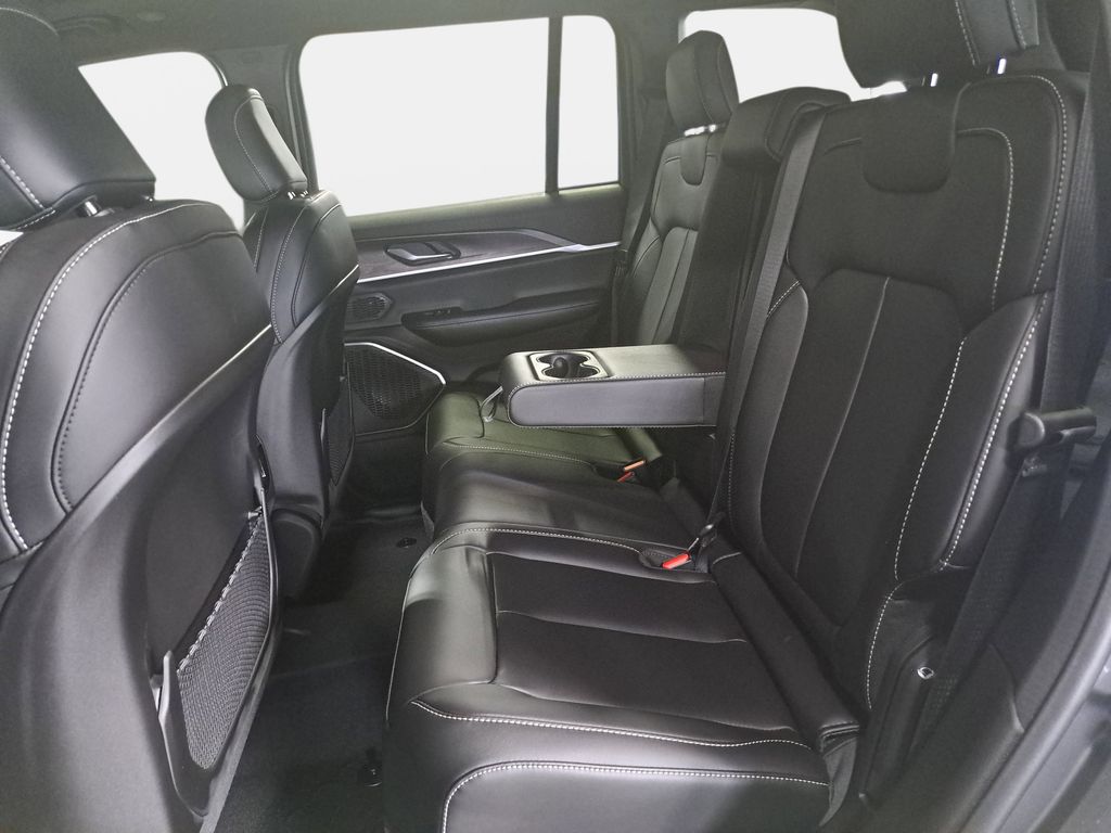 2026 Jeep Grand Cherokee Limited - Photo 14