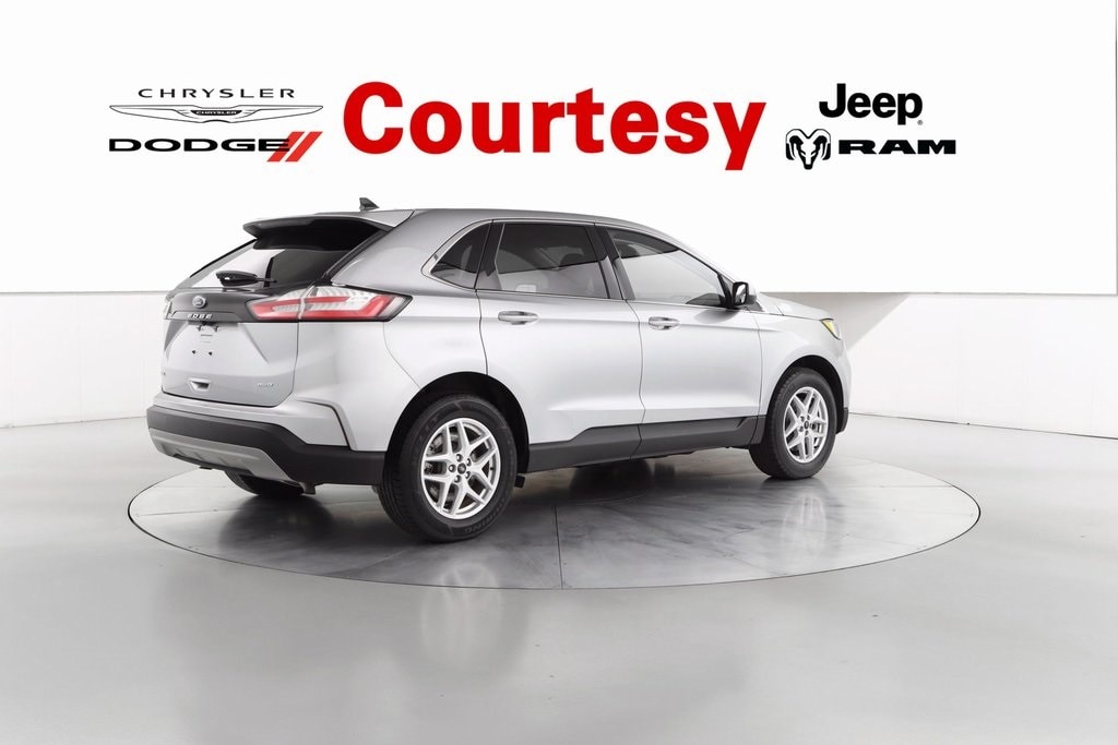 Used 2024 Ford Edge SEL SUV