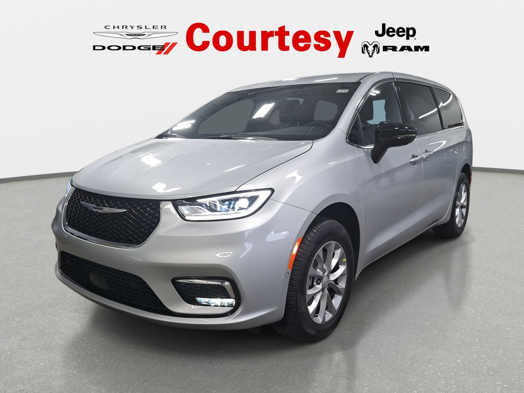 2026 Chrysler Pacifica Select - Photo 7