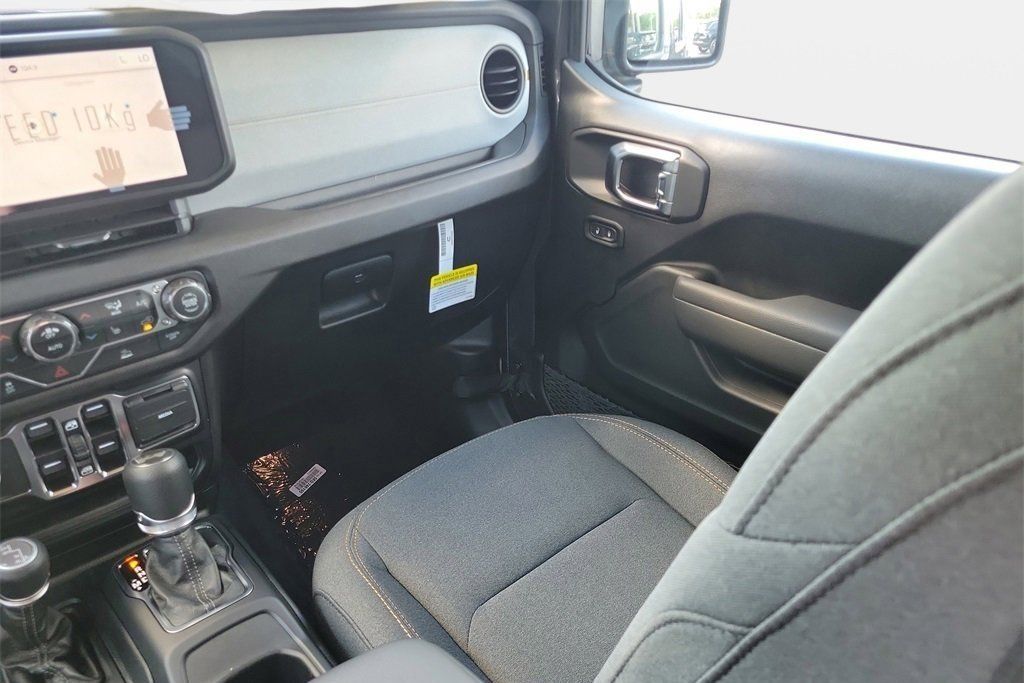 2025 Jeep Wrangler 4-Door Sport S - Photo 13