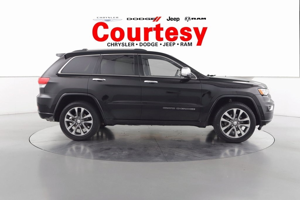 Used 2017 Jeep Grand Cherokee Overland with VIN 1C4RJFCG0HC844226 for sale in Grand Rapids, MI
