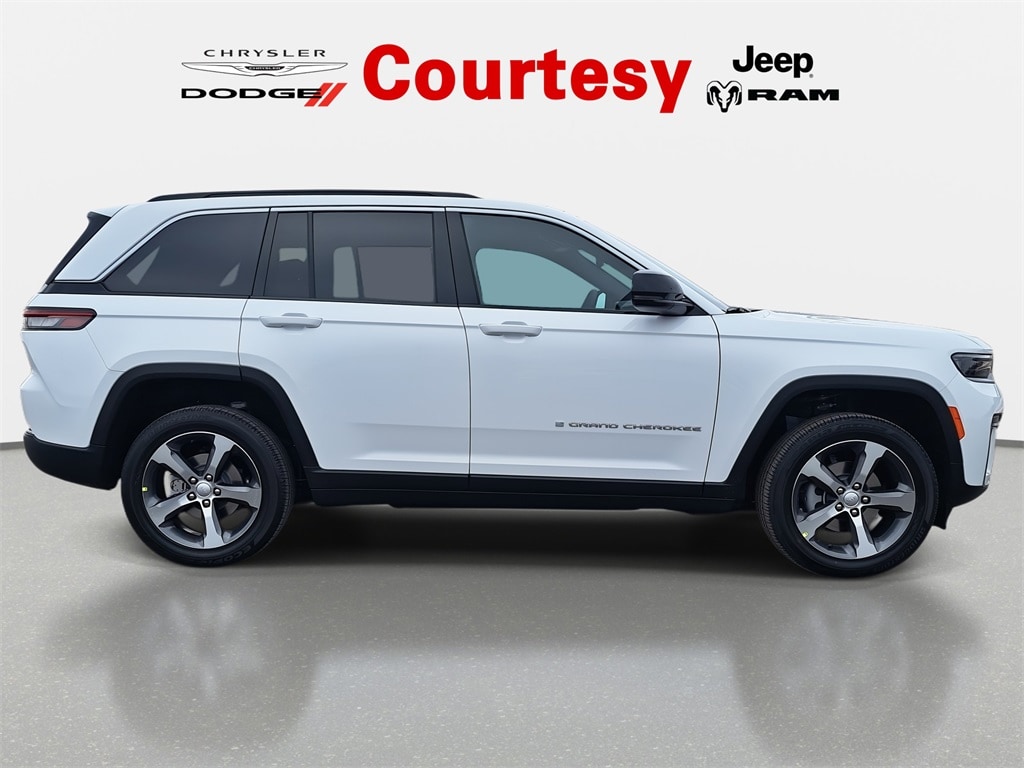 New 2026 Jeep Grand Cherokee LIMITED 4X4 Sport Utility