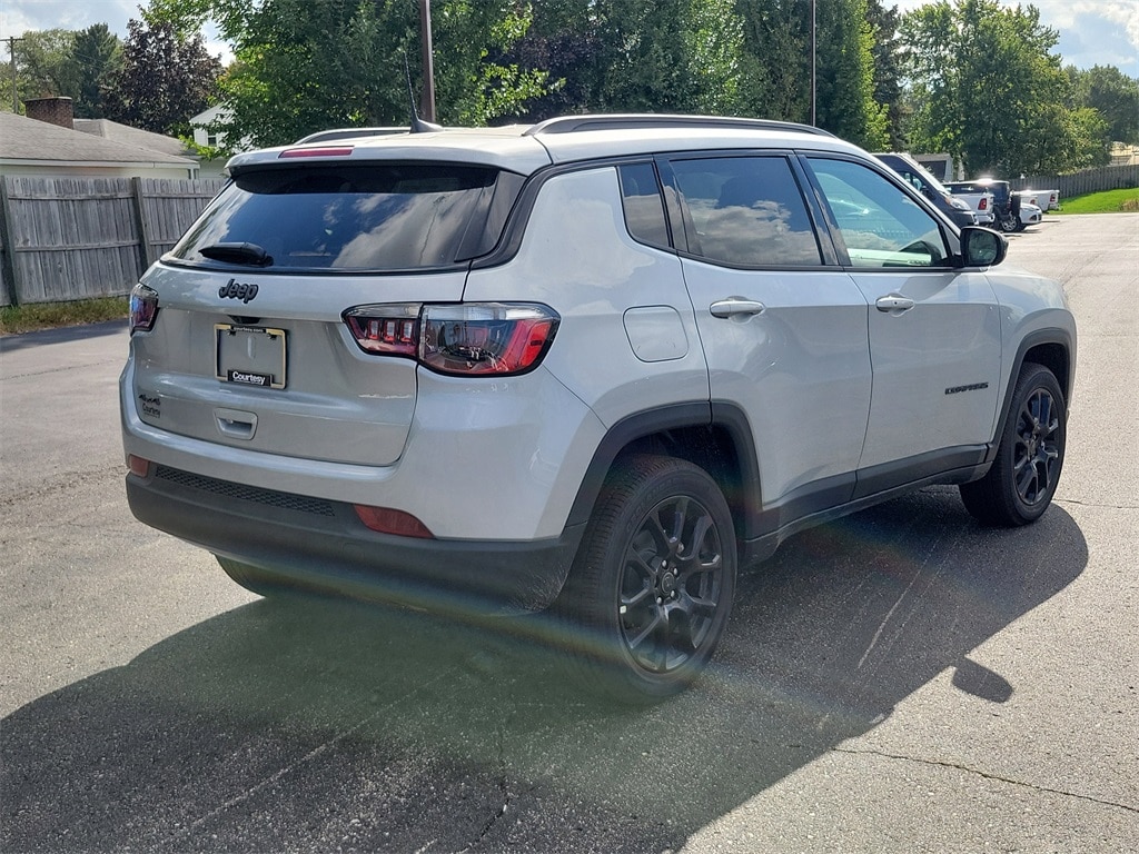 New 2026 Jeep Compass LATITUDE ALTITUDE 4X4 Sport Utility