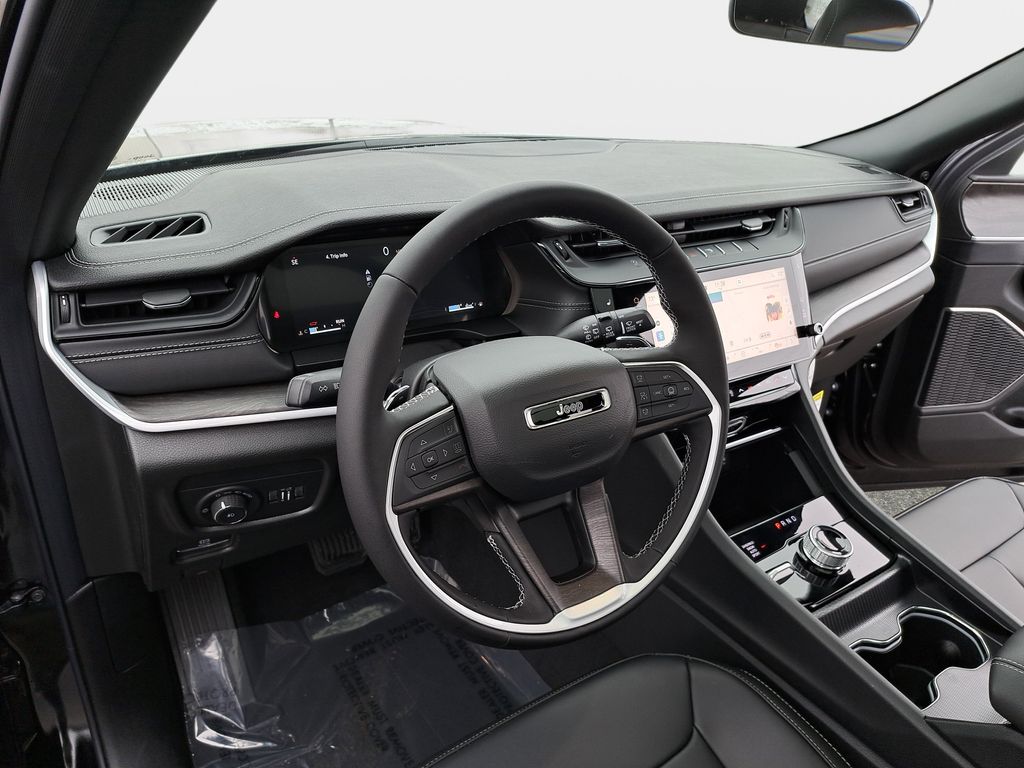 2026 Jeep Grand Cherokee Limited - Photo 17