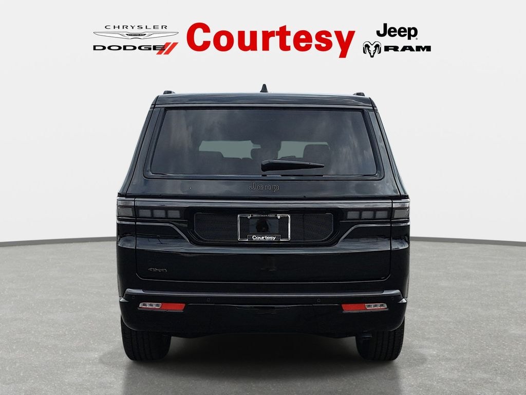 New 2026 Jeep Grand Wagoneer LIMITED ALTITUDE 4X4 Sport Utility
