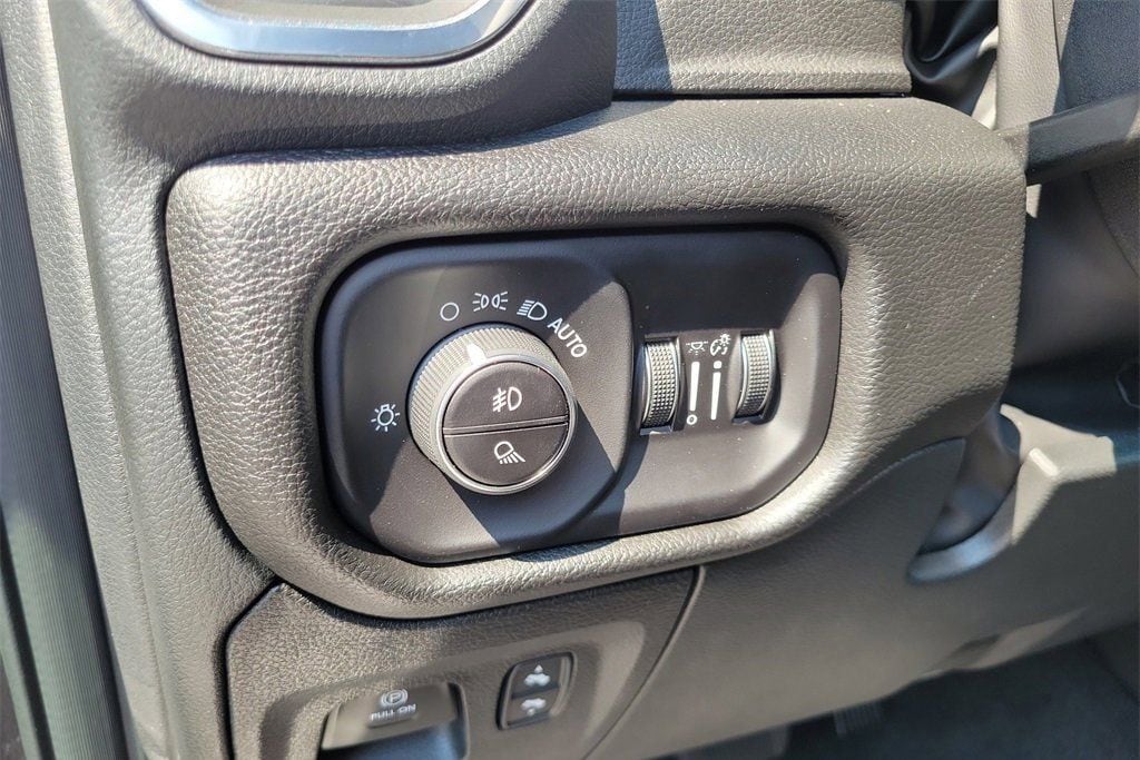 2026 RAM 1500 Laramie - Photo 21