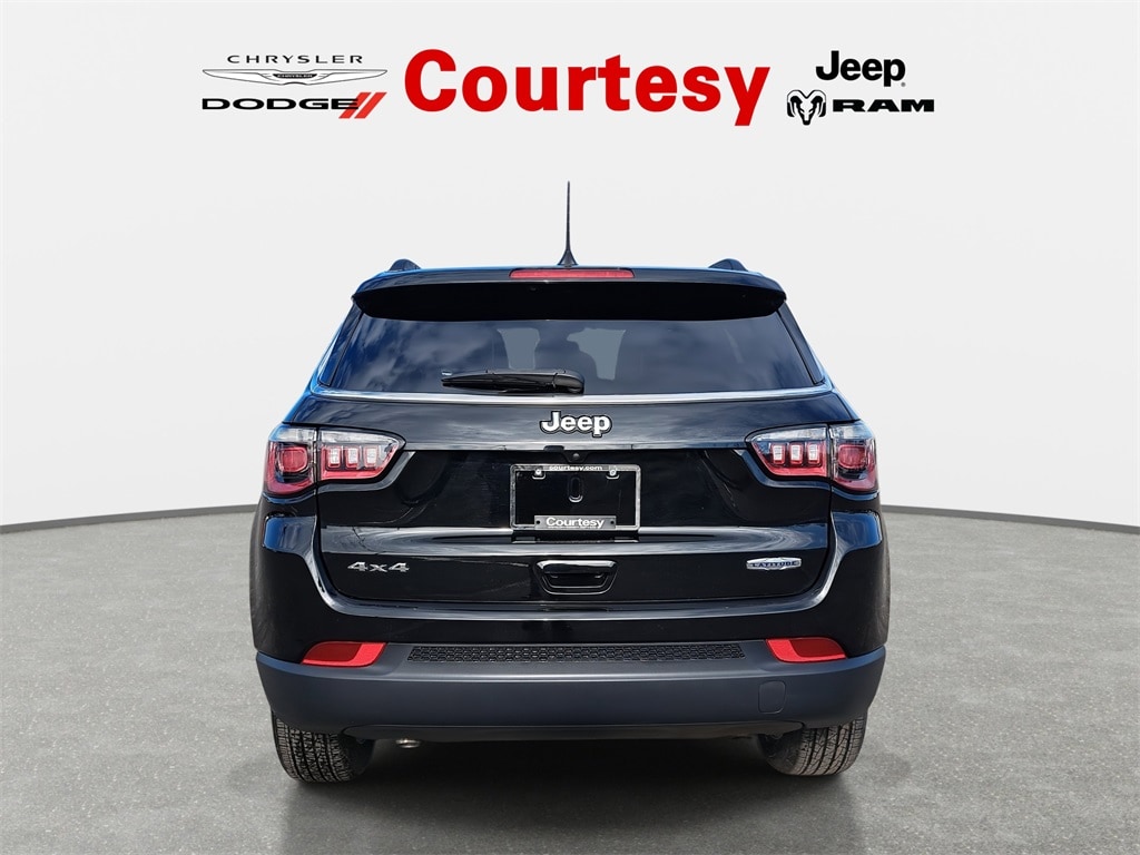 Certified 2024 Jeep Compass Latitude SUV