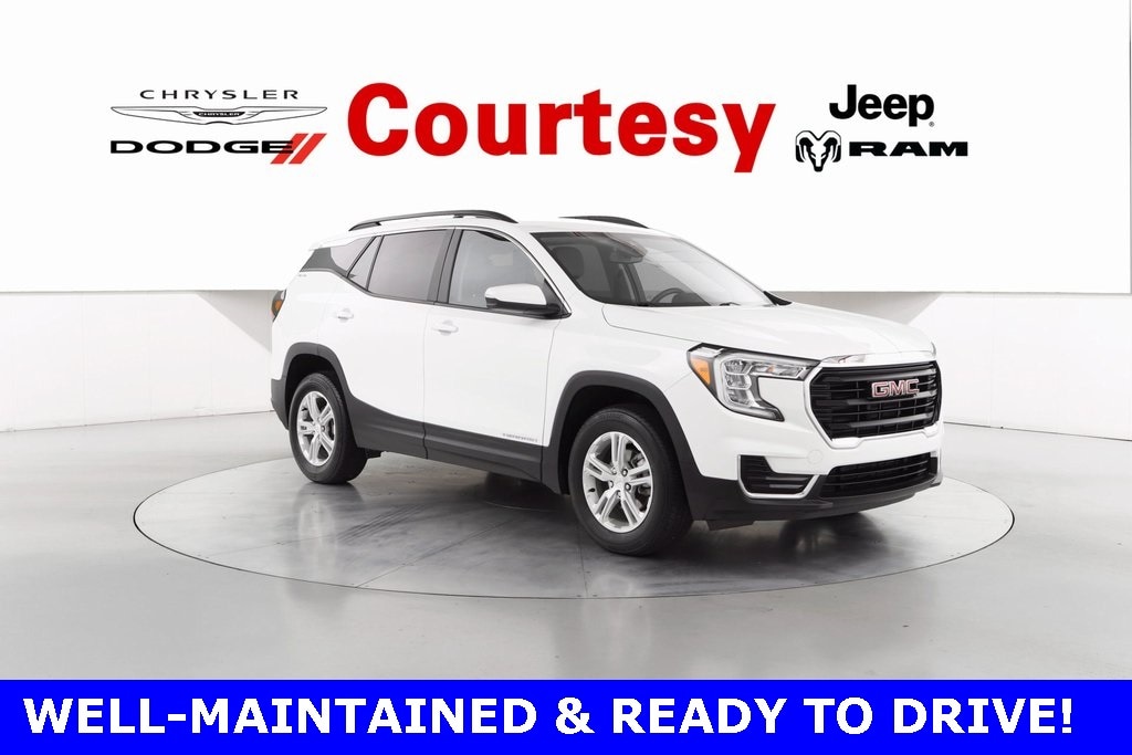 2023 GMC Terrain SLE's photo