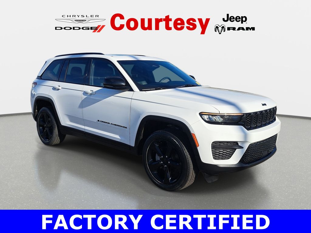2023 Jeep Grand Cherokee Altitude 4x4's photo