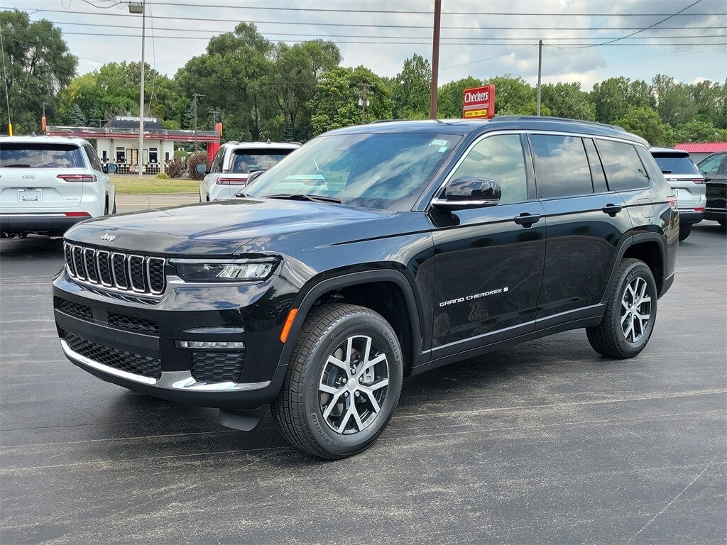 2025 Jeep Grand Cherokee Limited photo 2