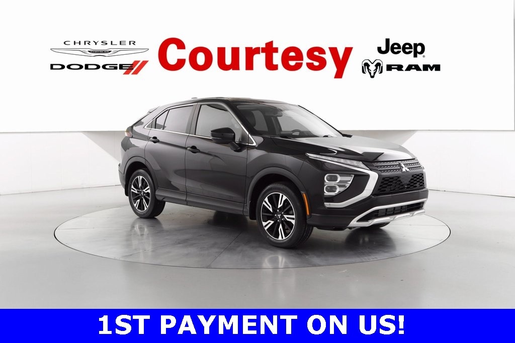 2023 Mitsubishi Eclipse Cross SE's photo