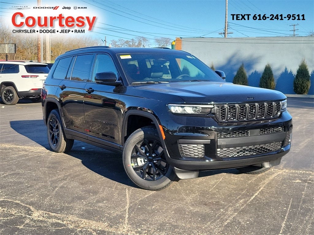 2025 Jeep Grand Cherokee L Altitude's photo
