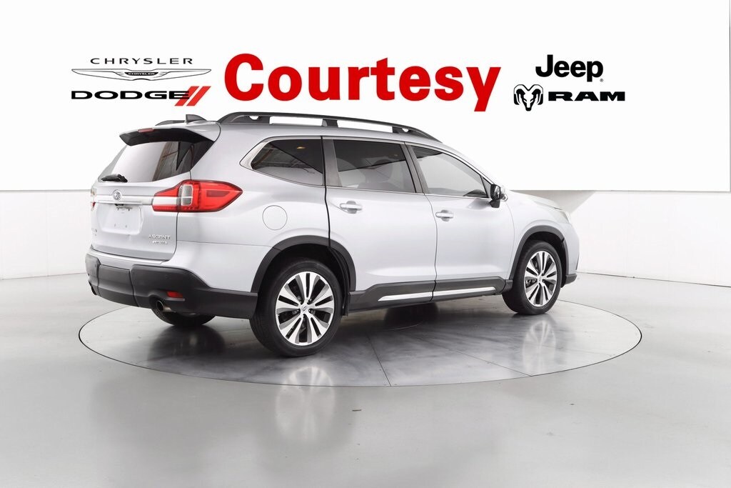 2019 Subaru Ascent Limited photo 4