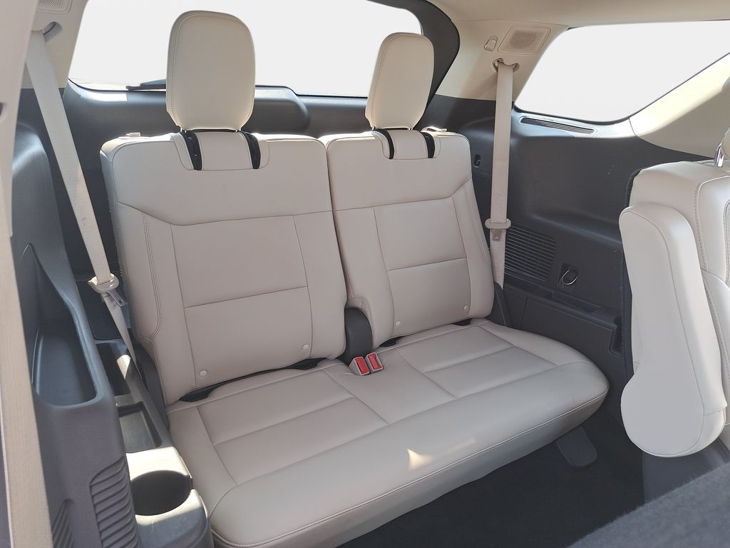 2020 Ford Explorer Platinum - Photo 13
