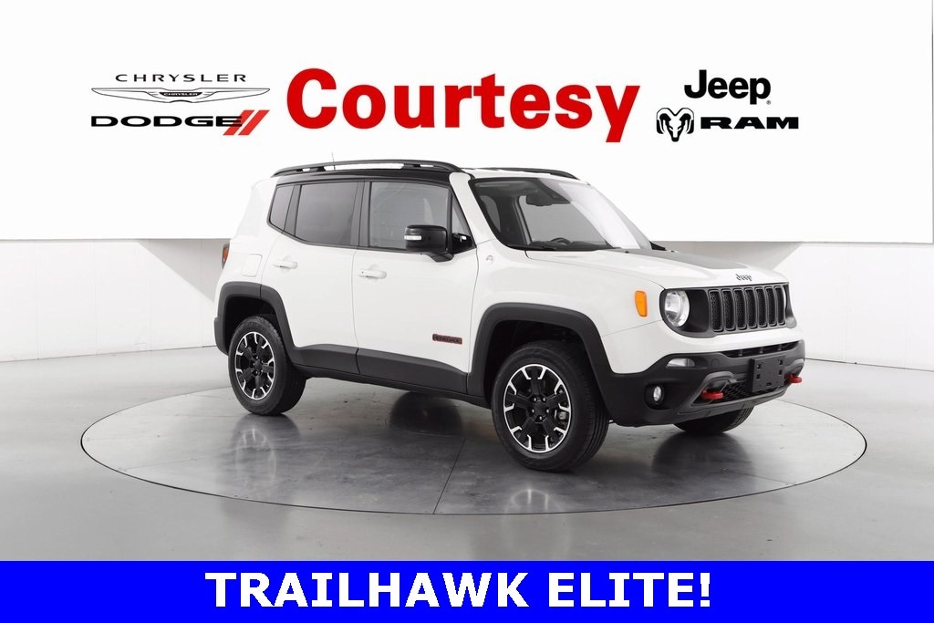 2023 Jeep Renegade Trailhawk's photo