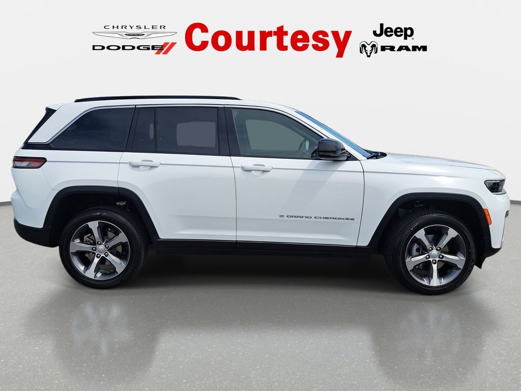 New 2026 Jeep Grand Cherokee LIMITED 4X4 Sport Utility