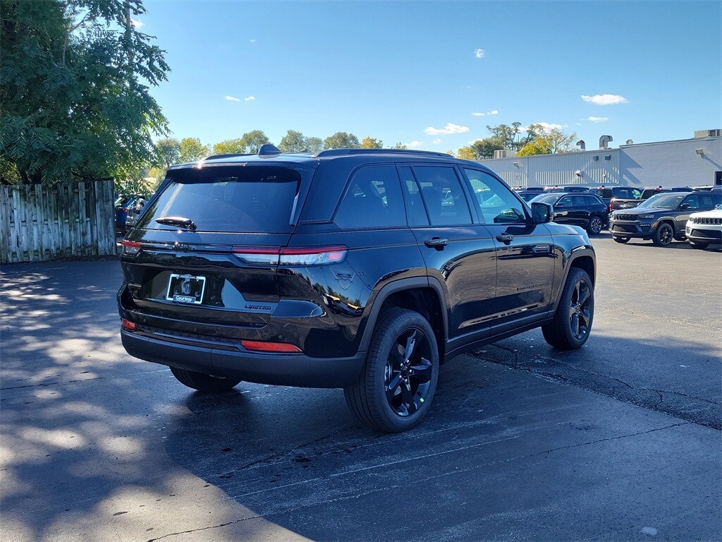 2025 Jeep Grand Cherokee Limited photo 4