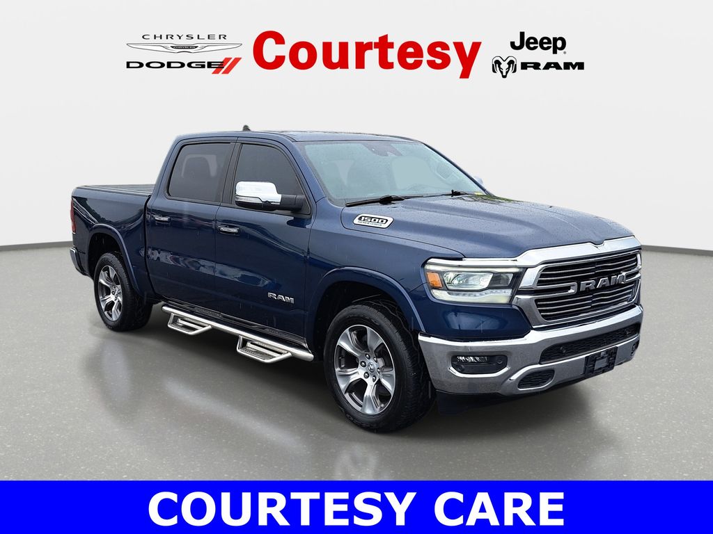 2022 RAM 1500 Laramie 4x4 Crew Cab 5'7's photo