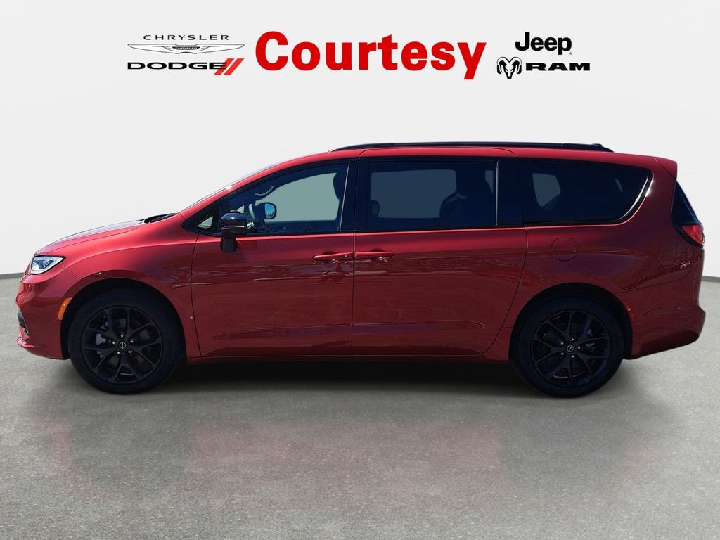New 2026 Chrysler Pacifica SELECT AWD Passenger Van