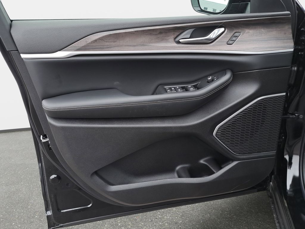 2026 Jeep Grand Cherokee Limited - Photo 28