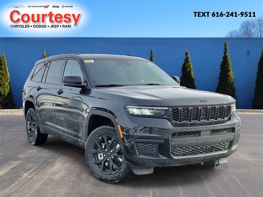 2025 Jeep Grand Cherokee L Altitude's photo