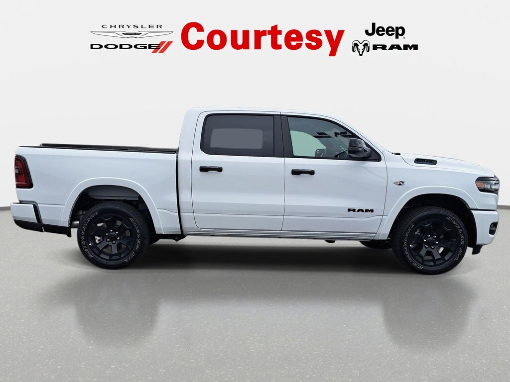 New 2026 Ram 1500 LONE STAR CREW CAB 4X4 5'7 BOX Pickup
